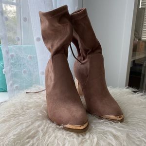 Catherine by Catherine Malandrino Booties 7.5
